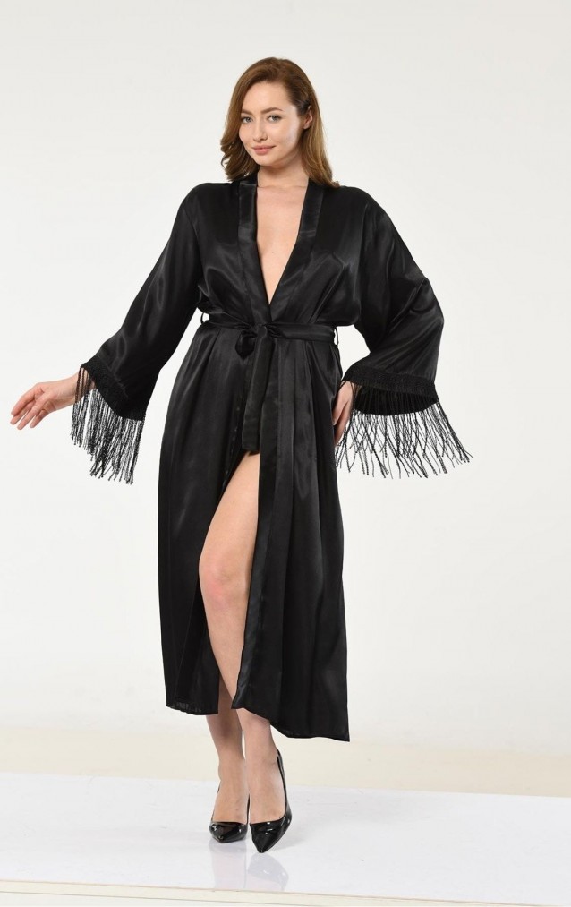 Kolları Saçaklı Siyah Saten Kimono.